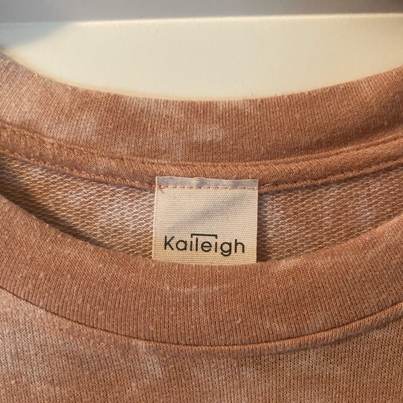 Size XL Kayleigh peach tie dye top. - Picture 2 of 2